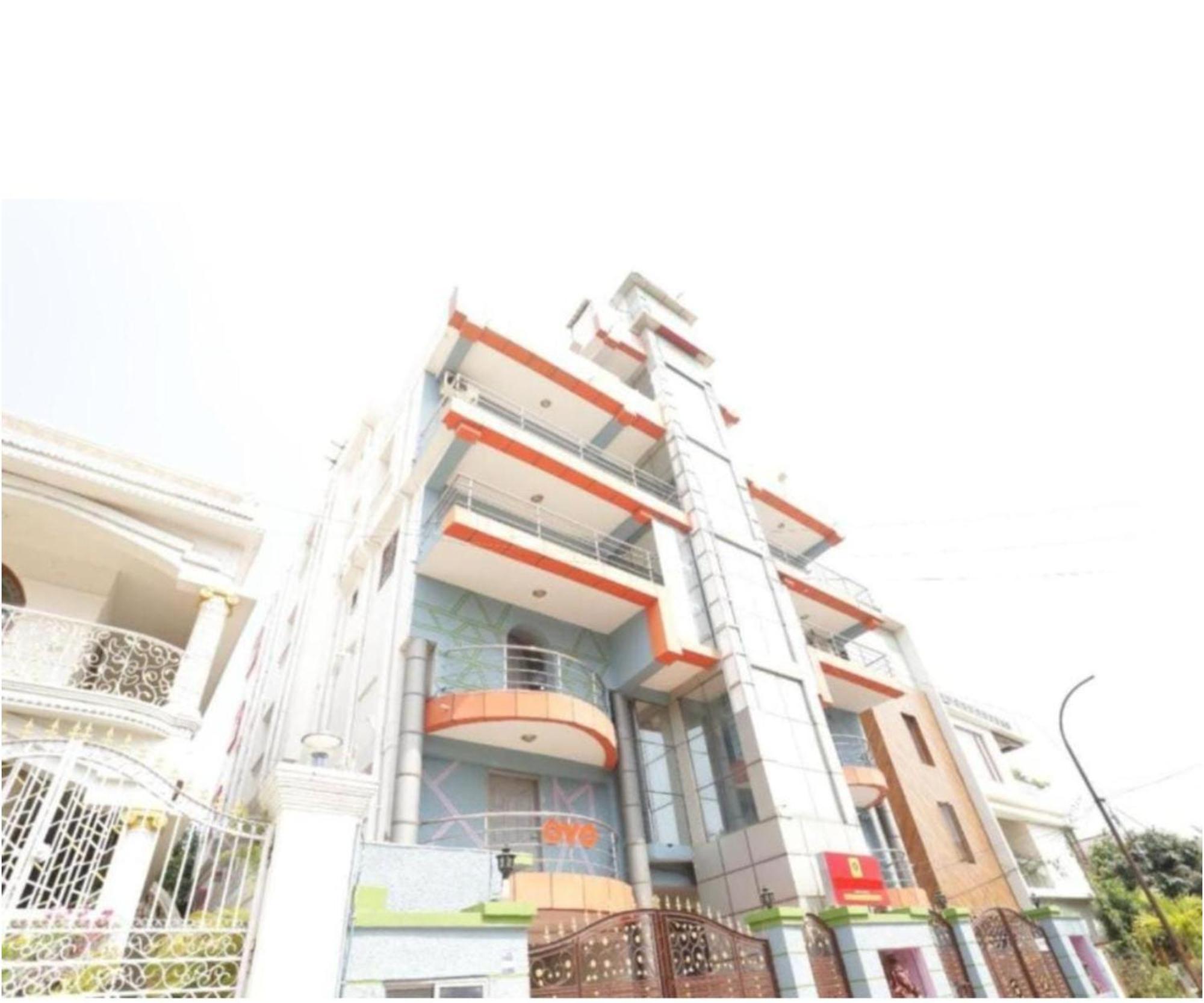 Day S Inn Luxury Stay Near Care Hospital In Budget Friendly Price Best Seller 부바네스 외부 사진