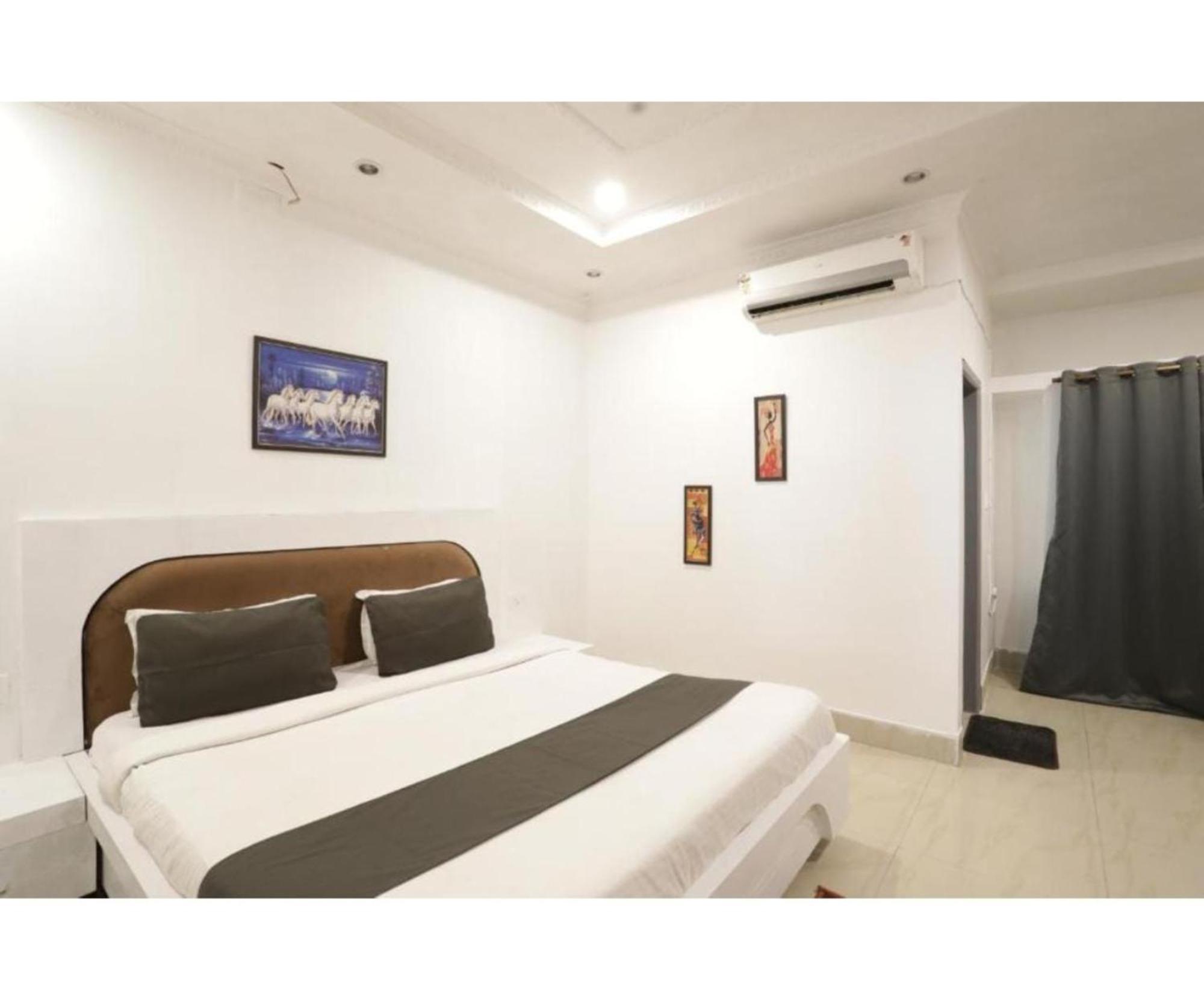 Day S Inn Luxury Stay Near Care Hospital In Budget Friendly Price Best Seller 부바네스 외부 사진